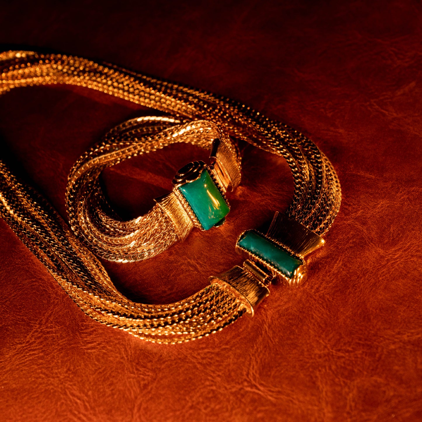 Retro style jewelry