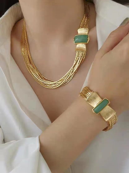 Retro style jewelry