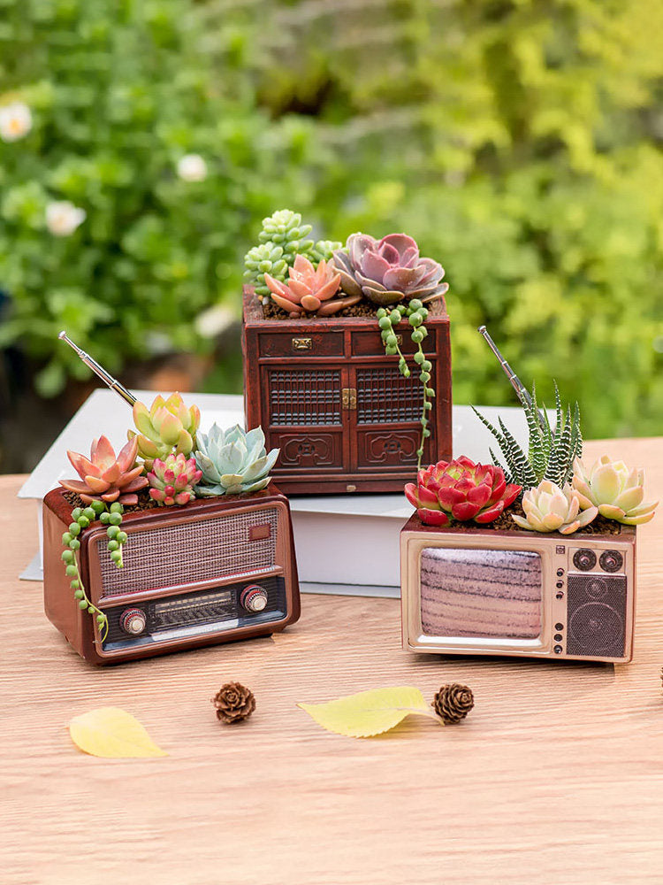 Retro Style Resin Succulent Planter