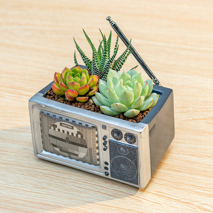 Retro Style Resin Succulent Planter
