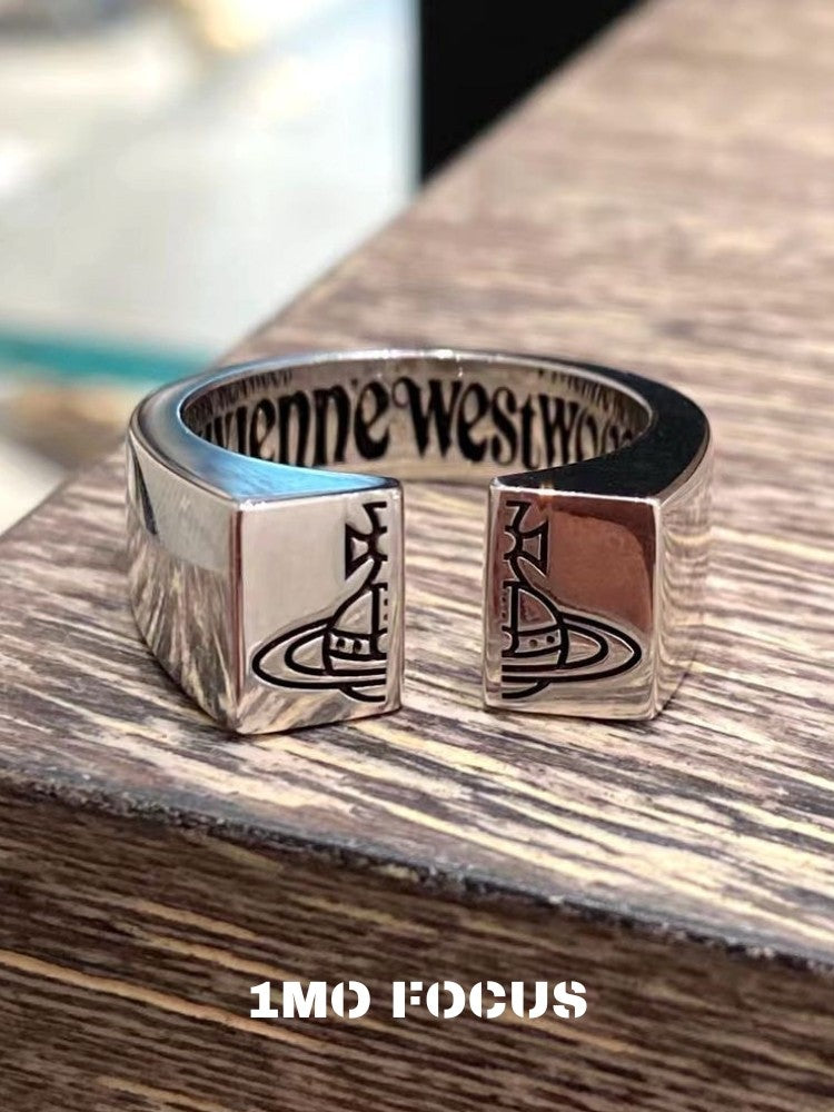Retro-style ring
