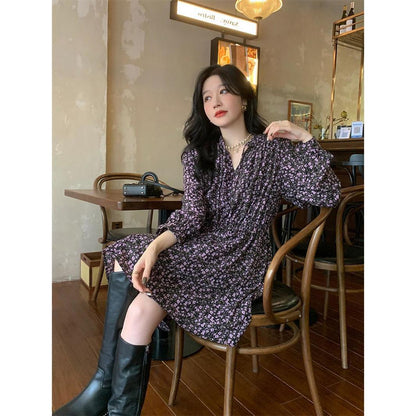 Retro-style V-neck chiffon floral print dress