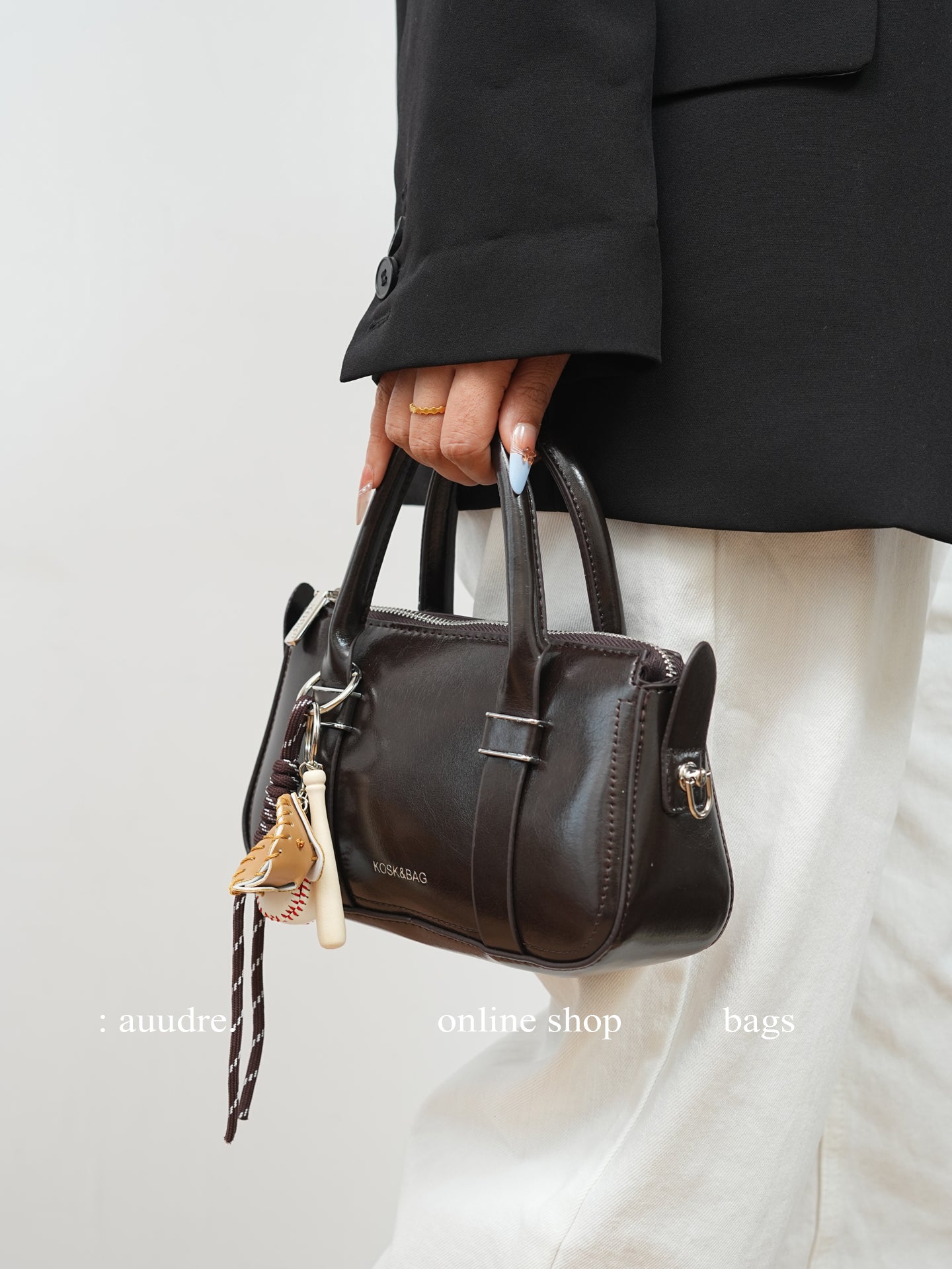Retro Textured Women Handbag