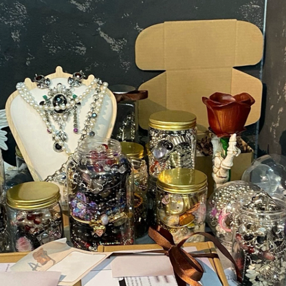 Retro Vintage Jewelry Blind Box