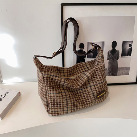 Retro Woolen Plaid Shoulder Bag