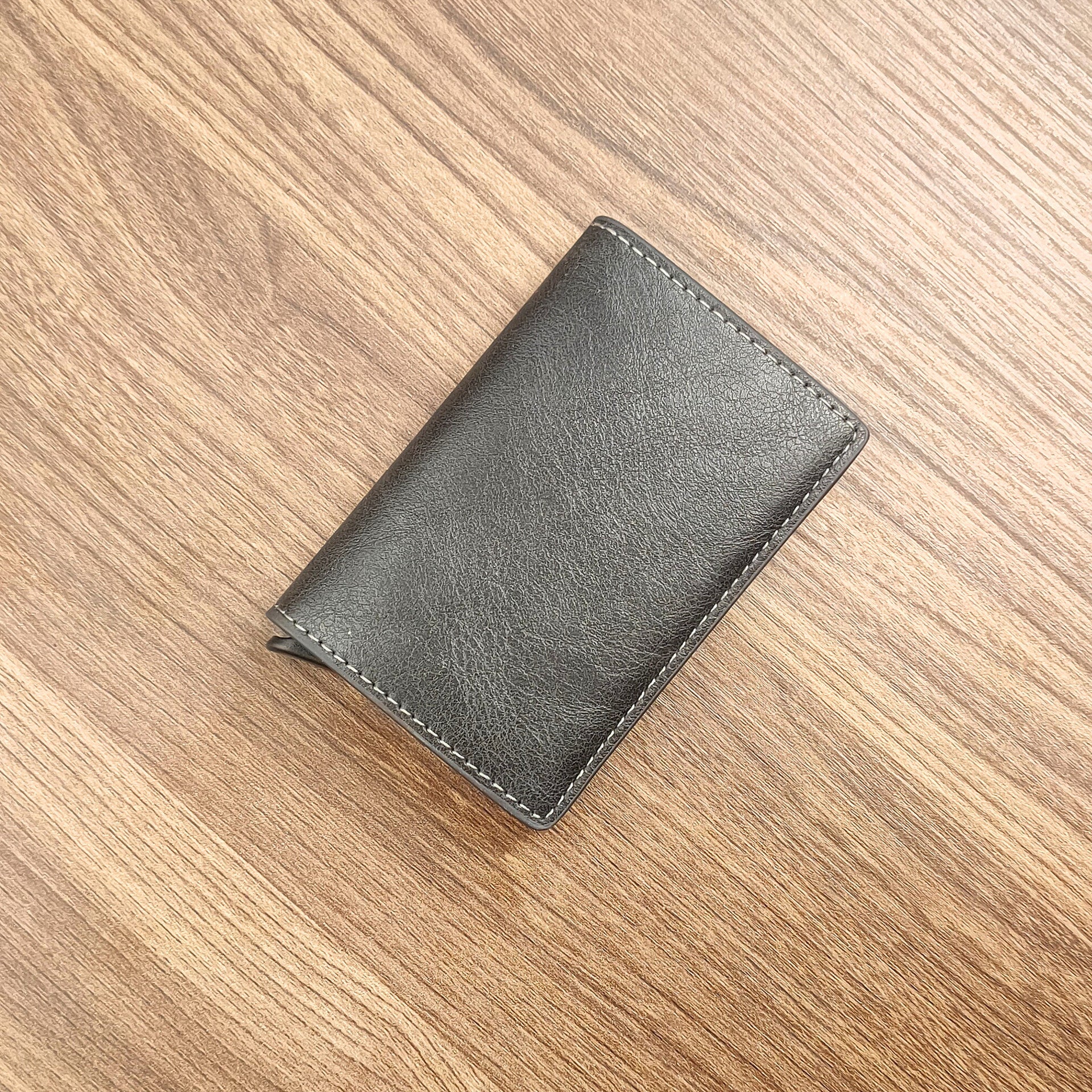 RFID anti-theft braking aluminum card holder card sleeve