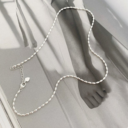 Rice-grain olive bead necklace