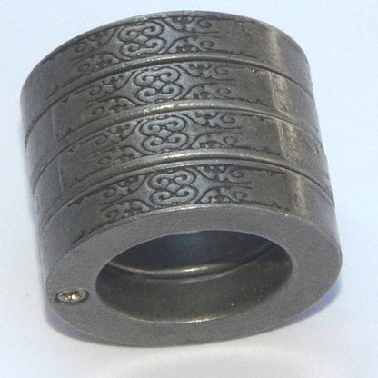Ring Window-Breaking Tool