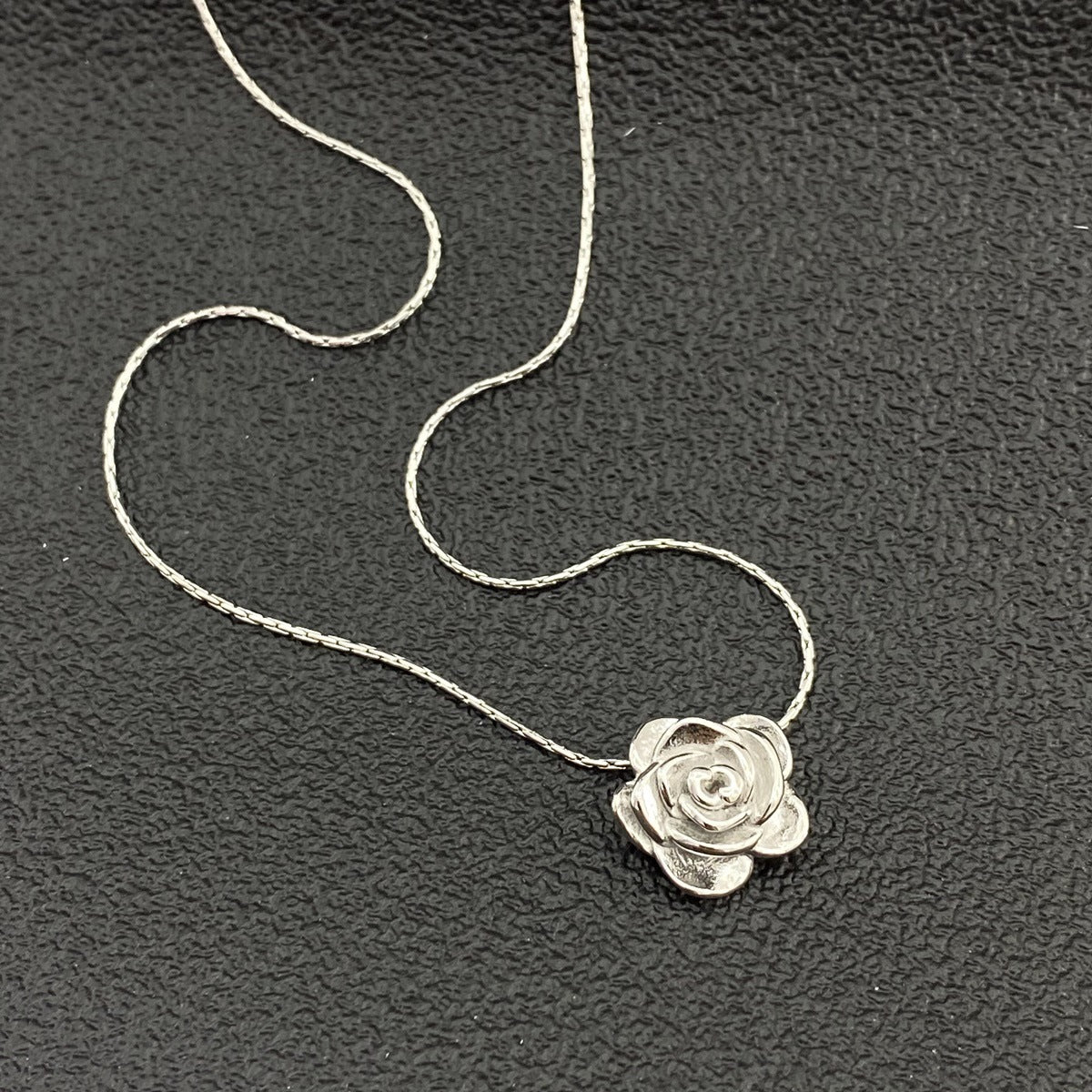 Rose Flower Pendant Titanium Steel Adjustable Necklace