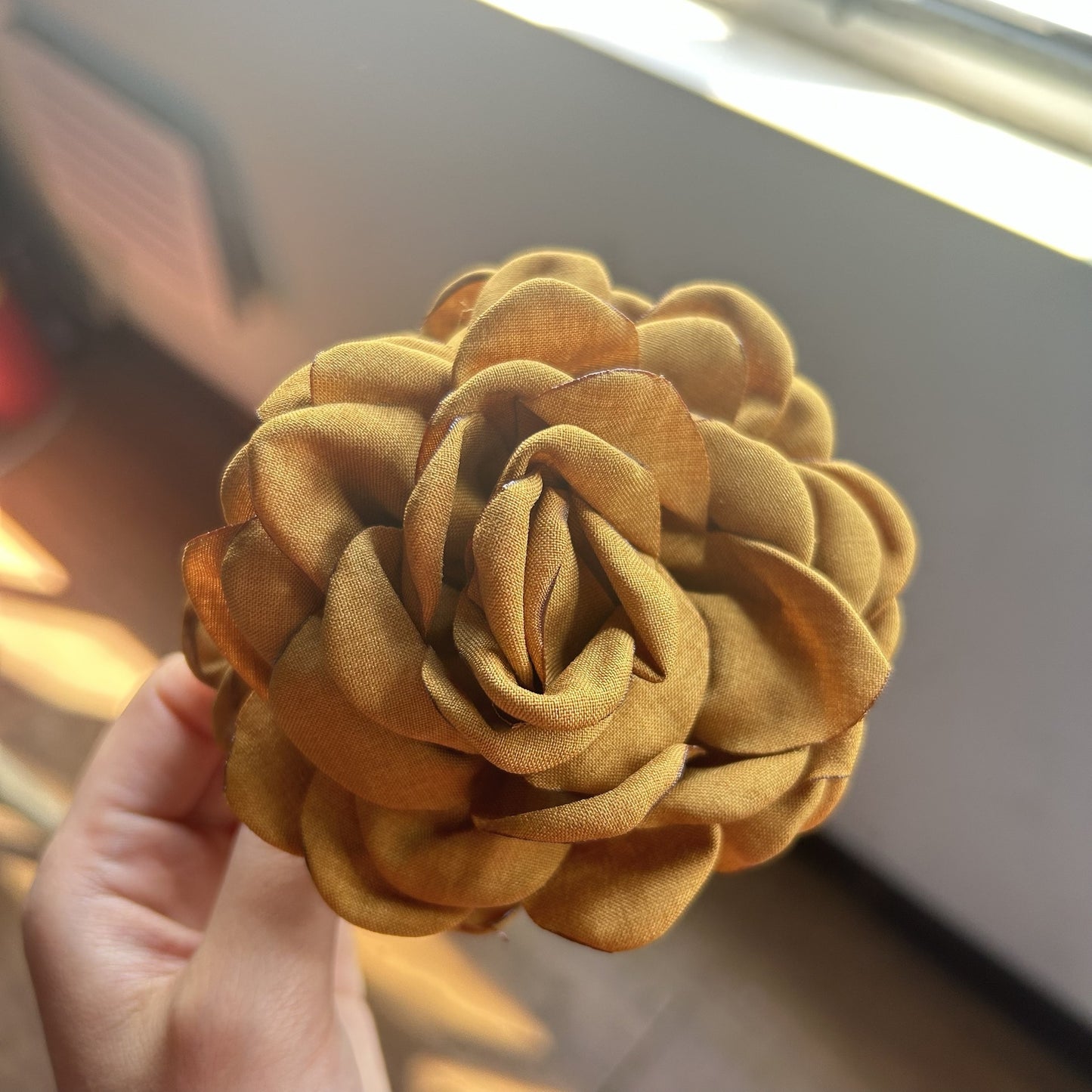 Rose Grab Clip