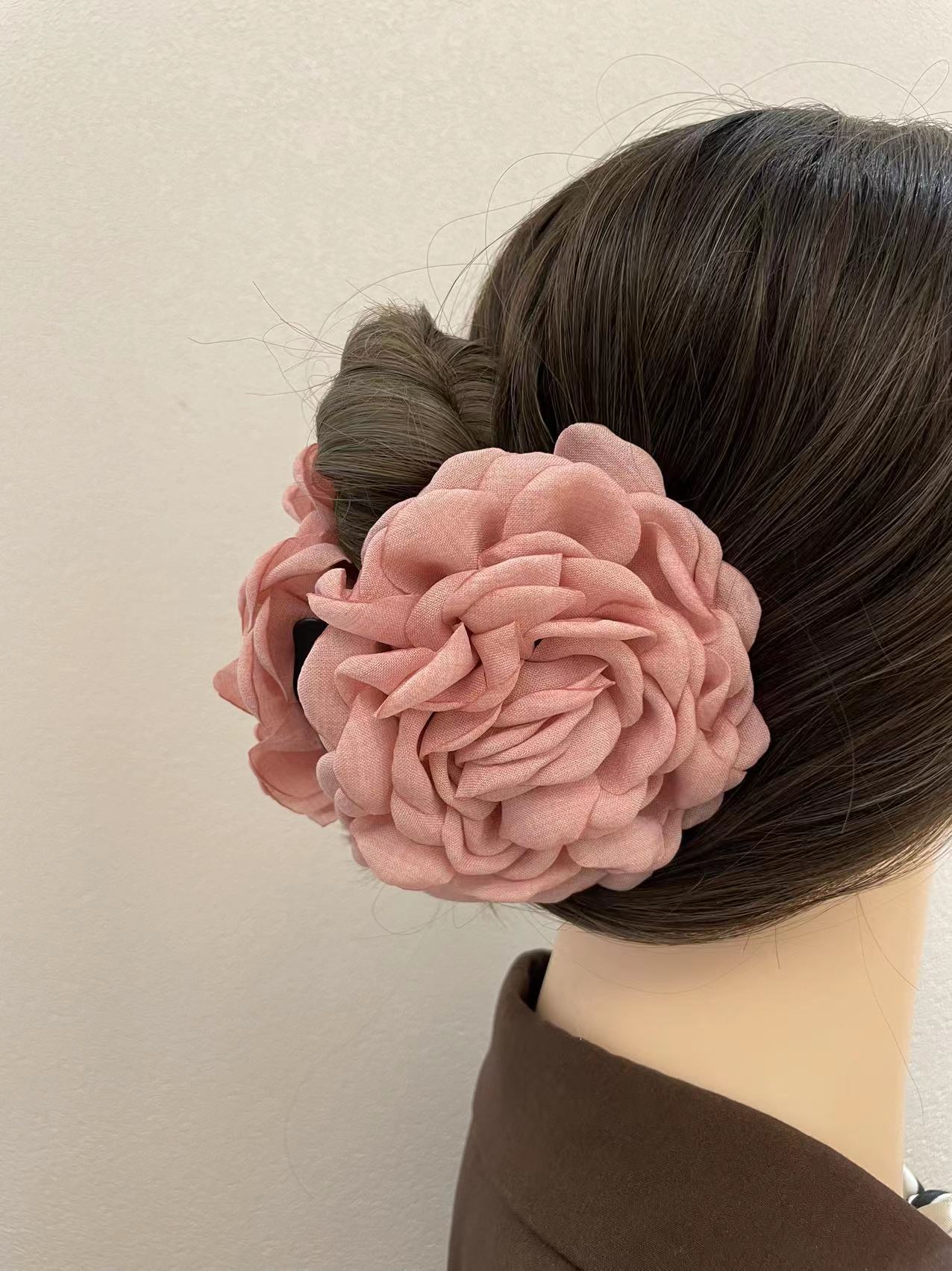 Rose Grab Clip
