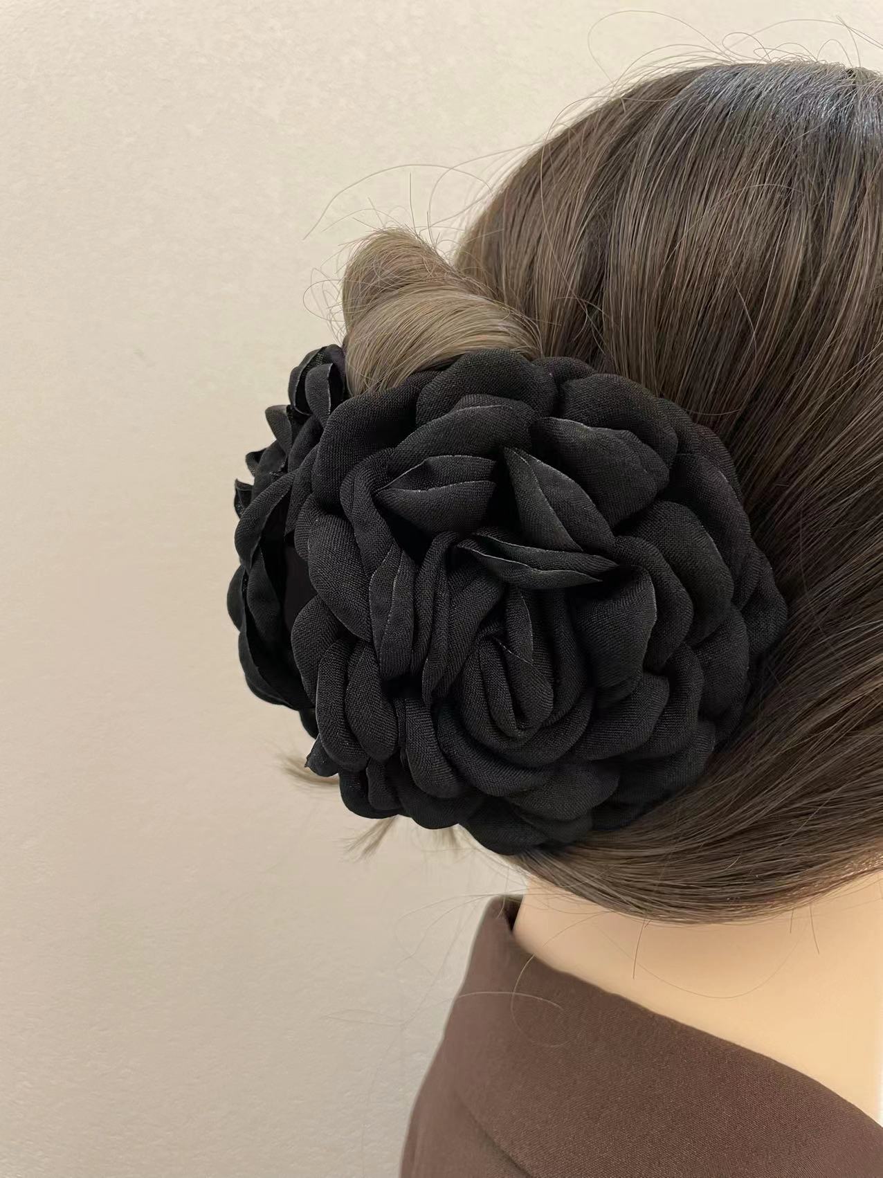 Rose Grab Clip