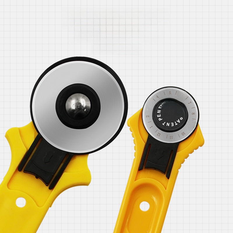 Rotary Fabric Cutting Blade with Ergonomic Handle