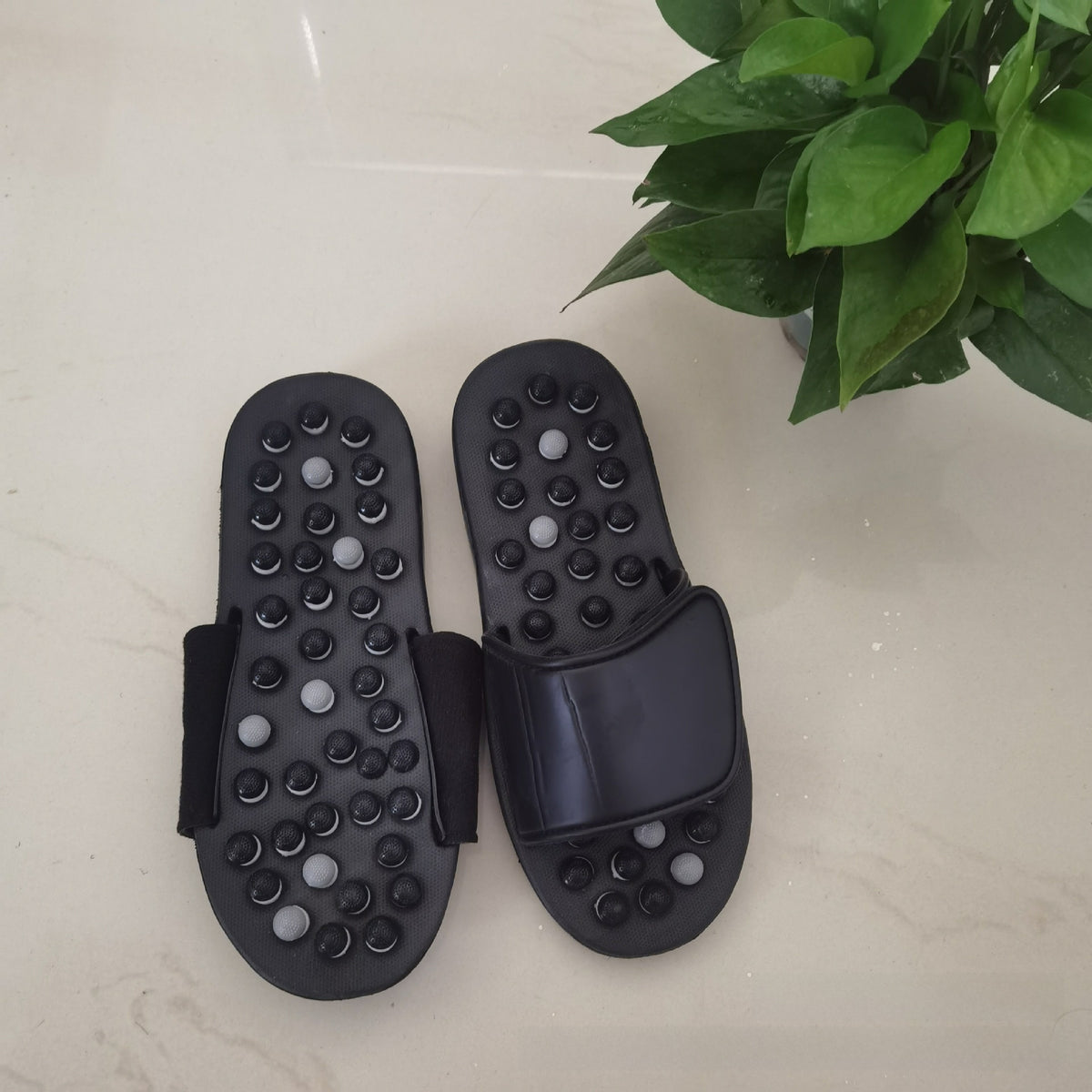 Rotating Bead Acupoint Massage Slippers