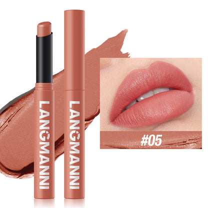 Rotating matte lipstick