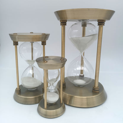 Rotating Sand Timer Desktop Ornament