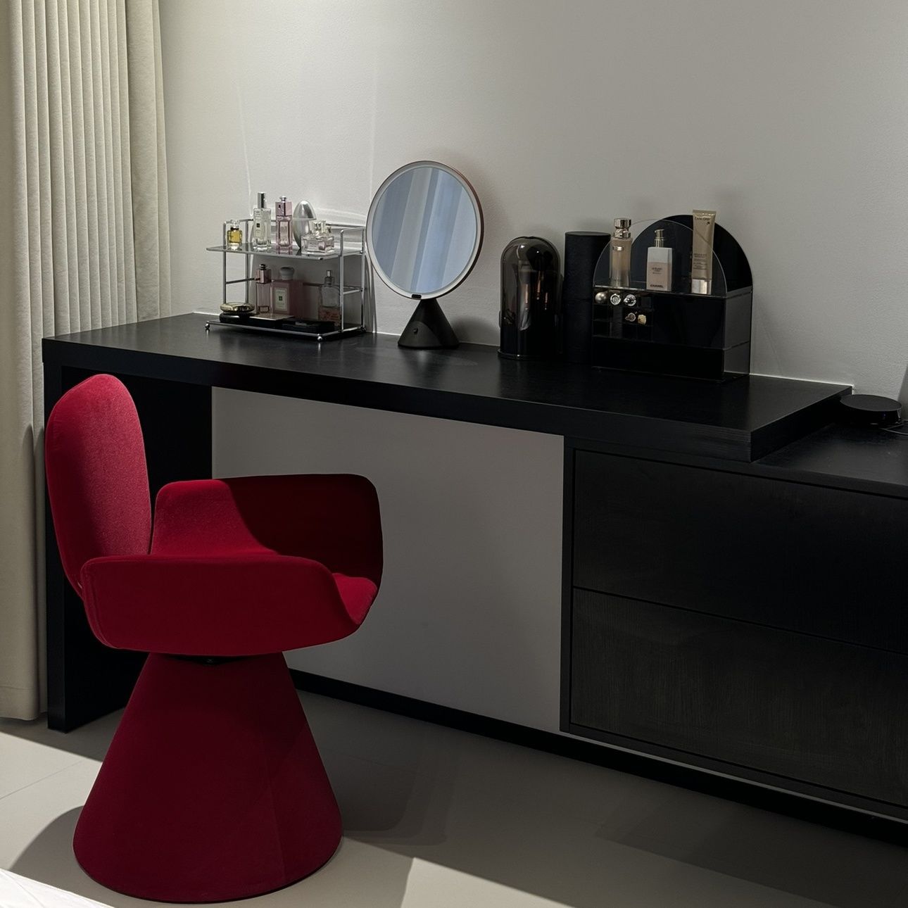 Rotating Stool