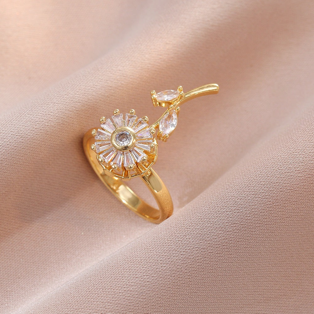 Rotating Zircon Four-Leaf Clover Ring for Women