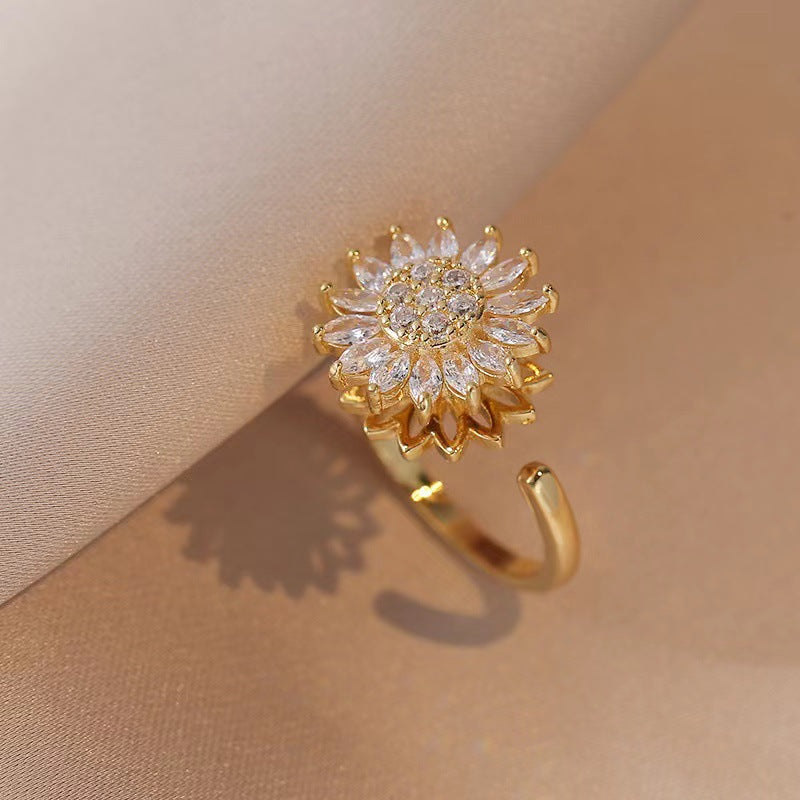 Rotating Zircon Four-Leaf Clover Ring for Women