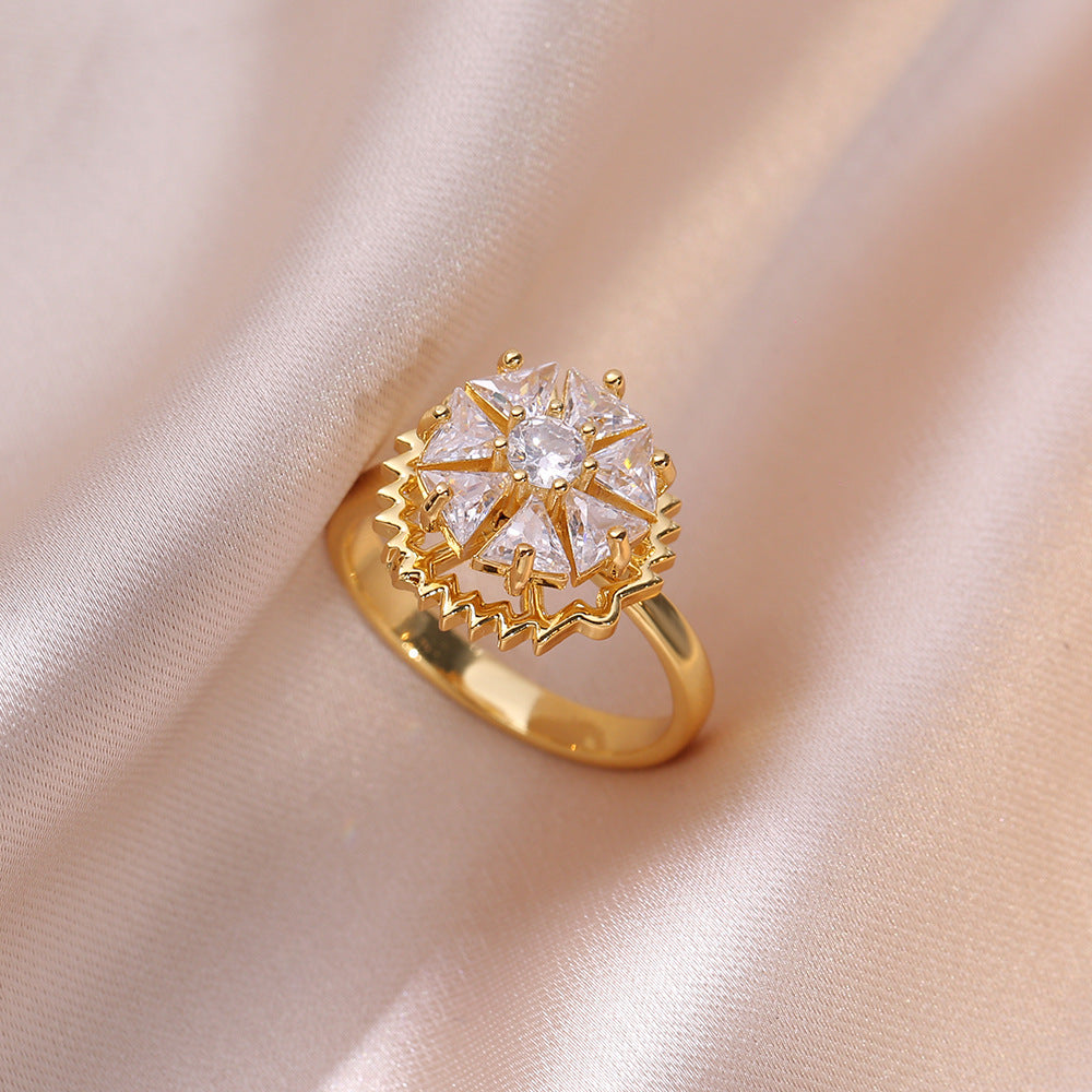 Rotating Zircon Four-Leaf Clover Ring for Women