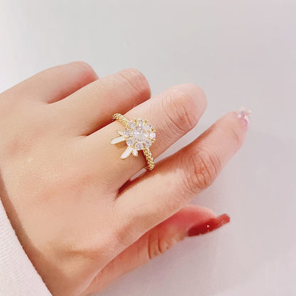 Rotating Zircon Four-Leaf Clover Ring for Women