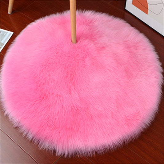 Round fluffy carpet
