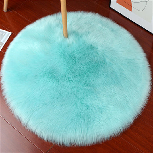 Round fluffy carpet
