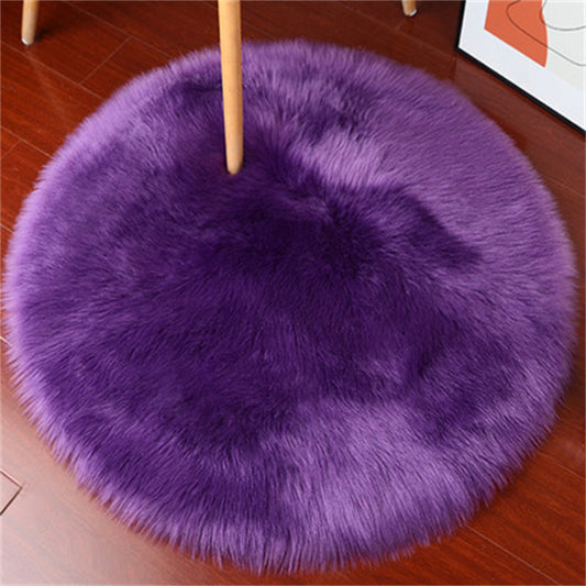Round fluffy carpet