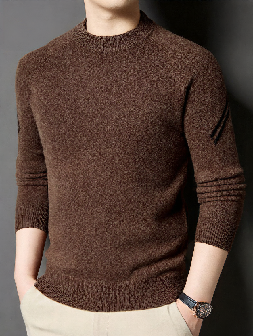 Round-neck casual sweater