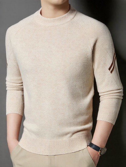 Round-neck casual sweater