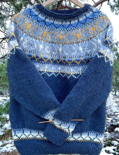 Round-neck color-blocked pullover knitted sweater
