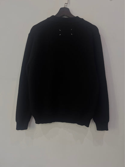Round-neck knit sweater