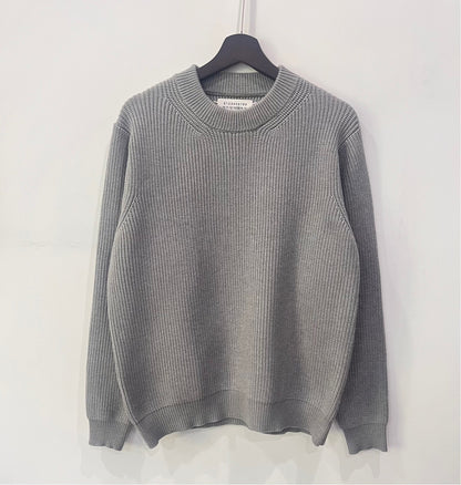 Round-neck knit sweater