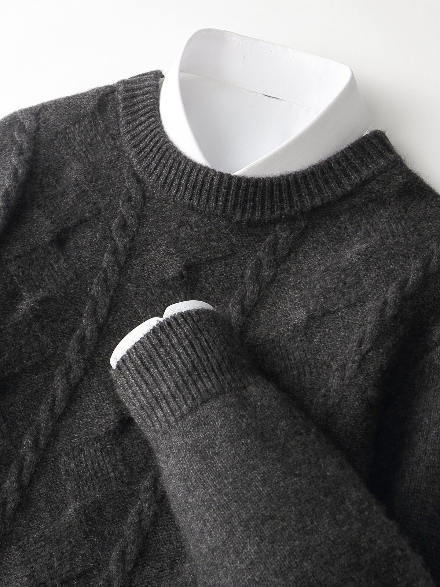 Round-neck knitted wool sweater