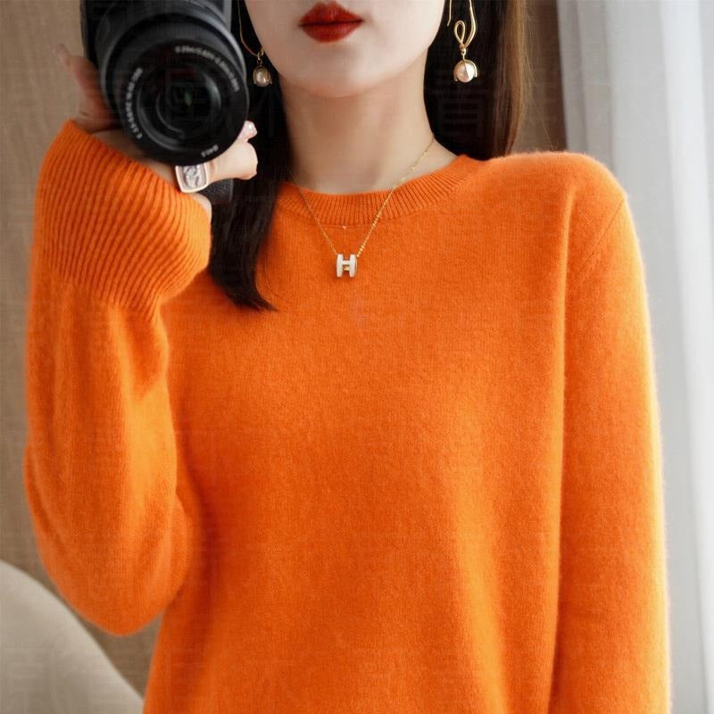 Round-neck long-sleeved pullover knitted sweater