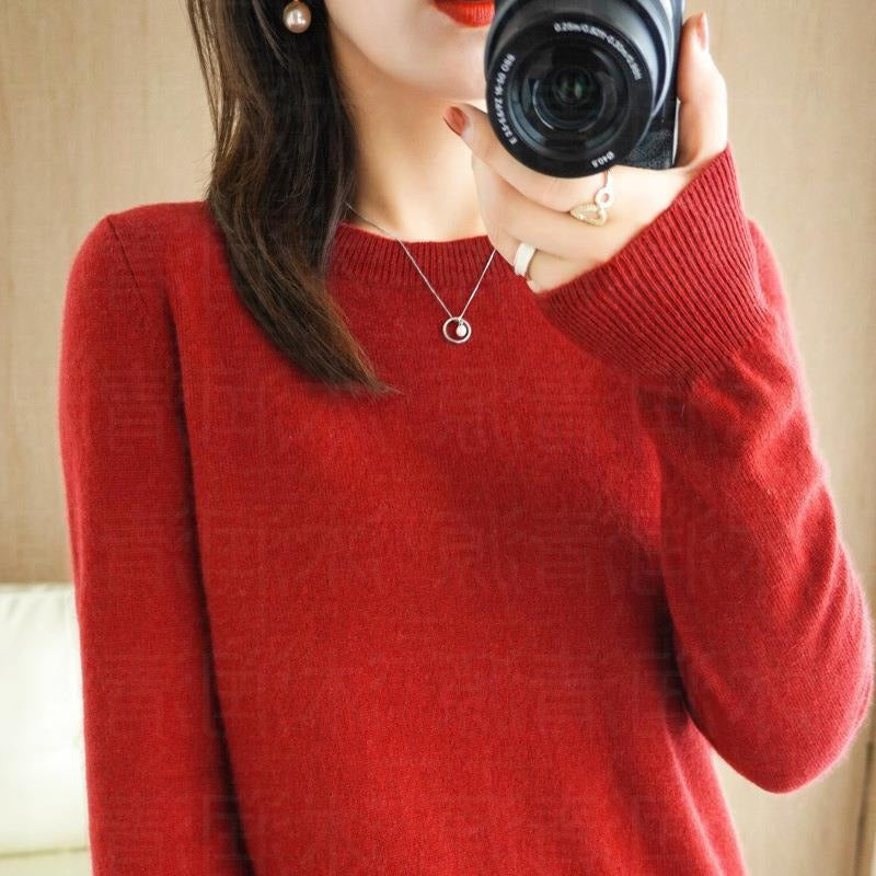 Round-neck long-sleeved pullover knitted sweater