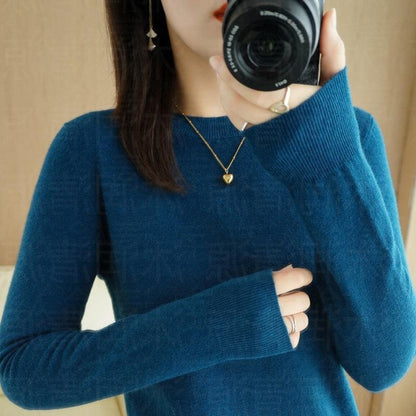Round-neck long-sleeved pullover knitted sweater