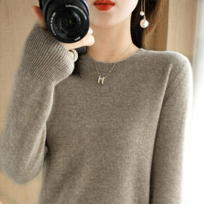Round-neck long-sleeved pullover knitted sweater