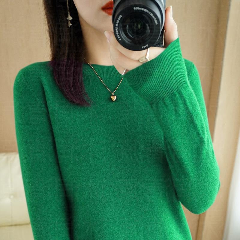 Round-neck long-sleeved pullover knitted sweater