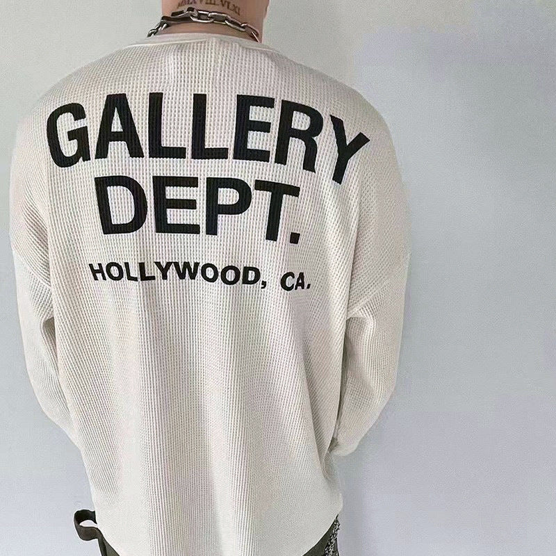 Round Neck Long-Sleeved T-Shirt