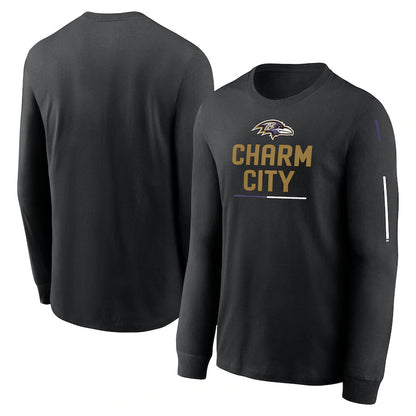 Round-neck long-sleeved T-shirt