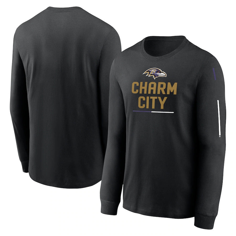 Round-neck long-sleeved T-shirt