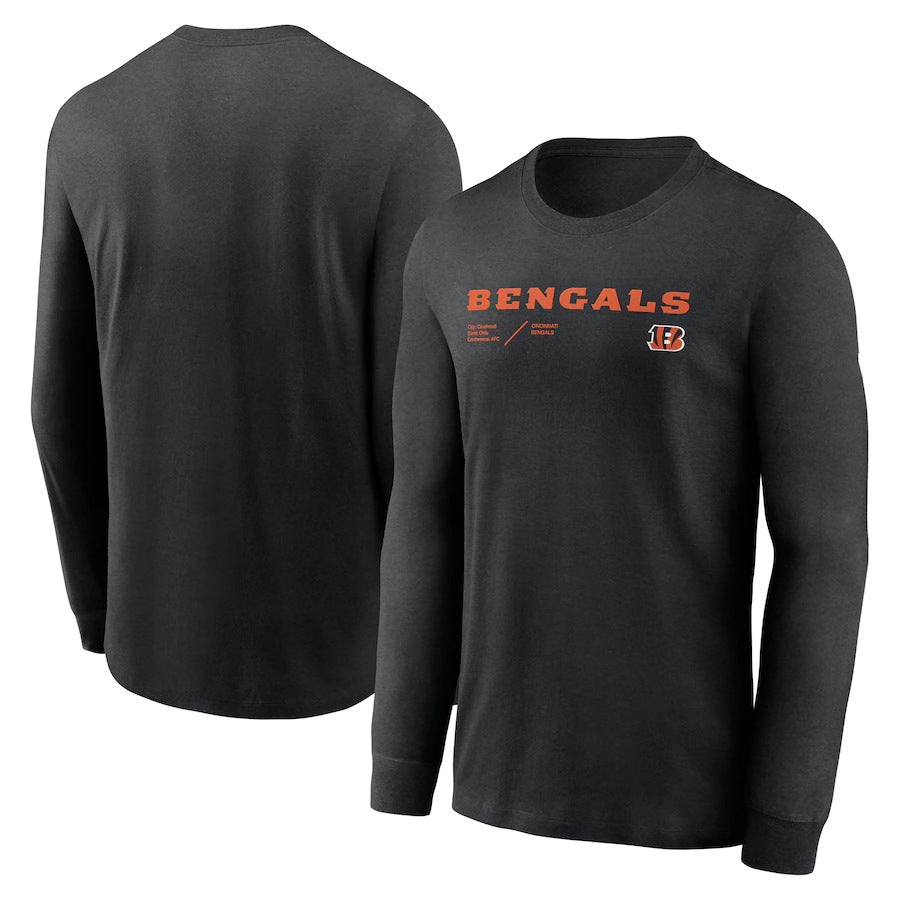 Round-neck long-sleeved T-shirt