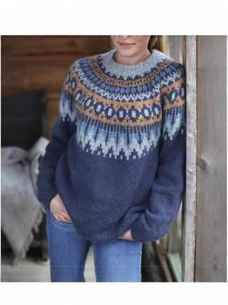 Round-neck multi-color knitted sweater