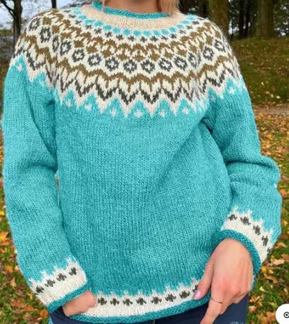 Round-neck multi-color sweater