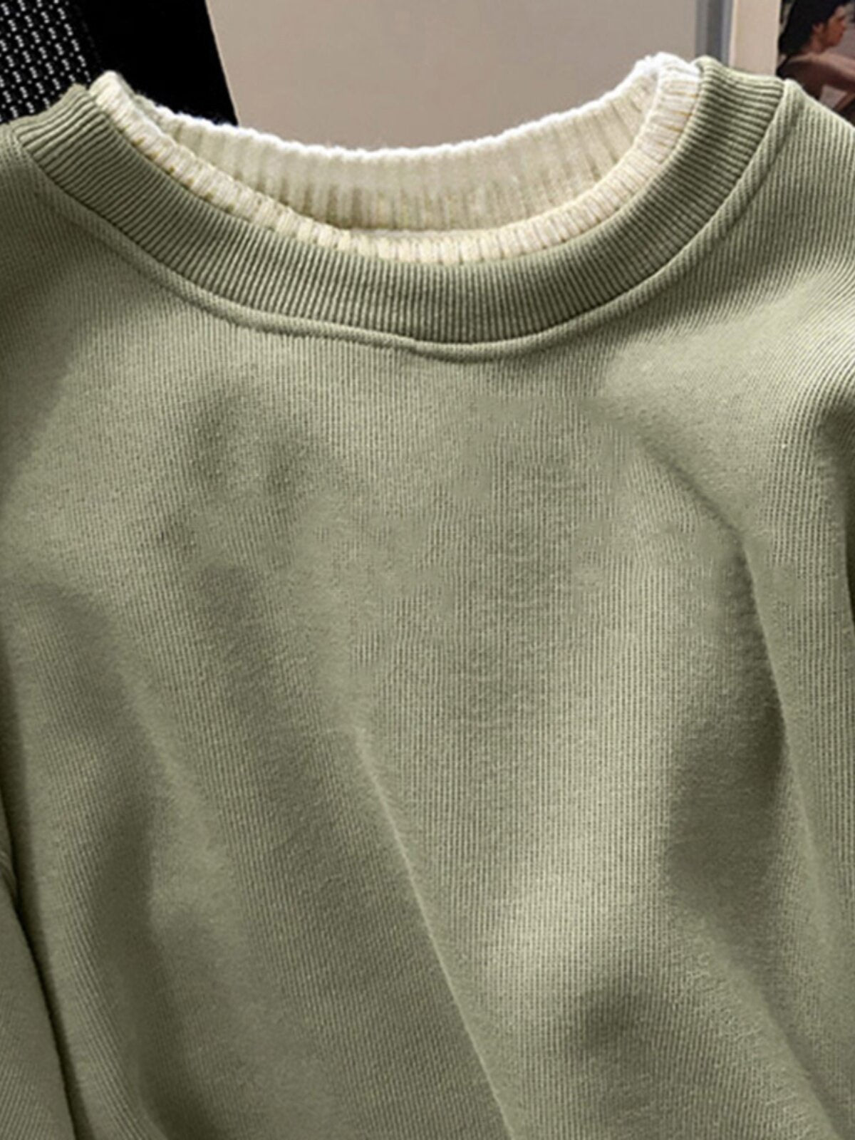 Round Neck Sweatshirt