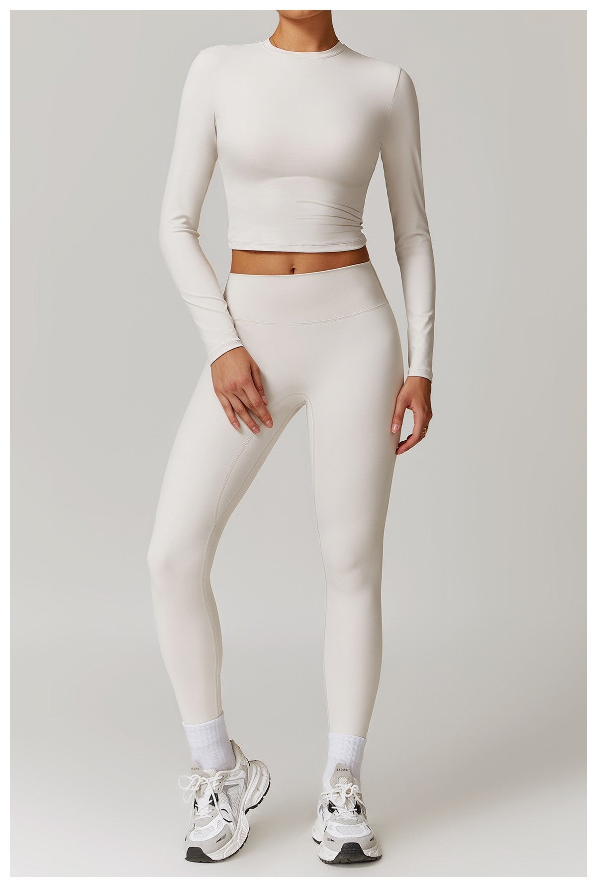 Round neck yoga pants
