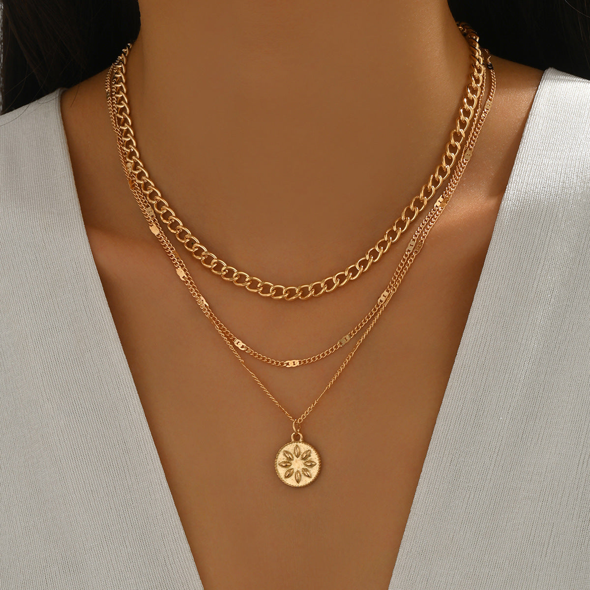 Round Pendant Layered Necklace