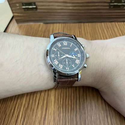 Round quartz watch