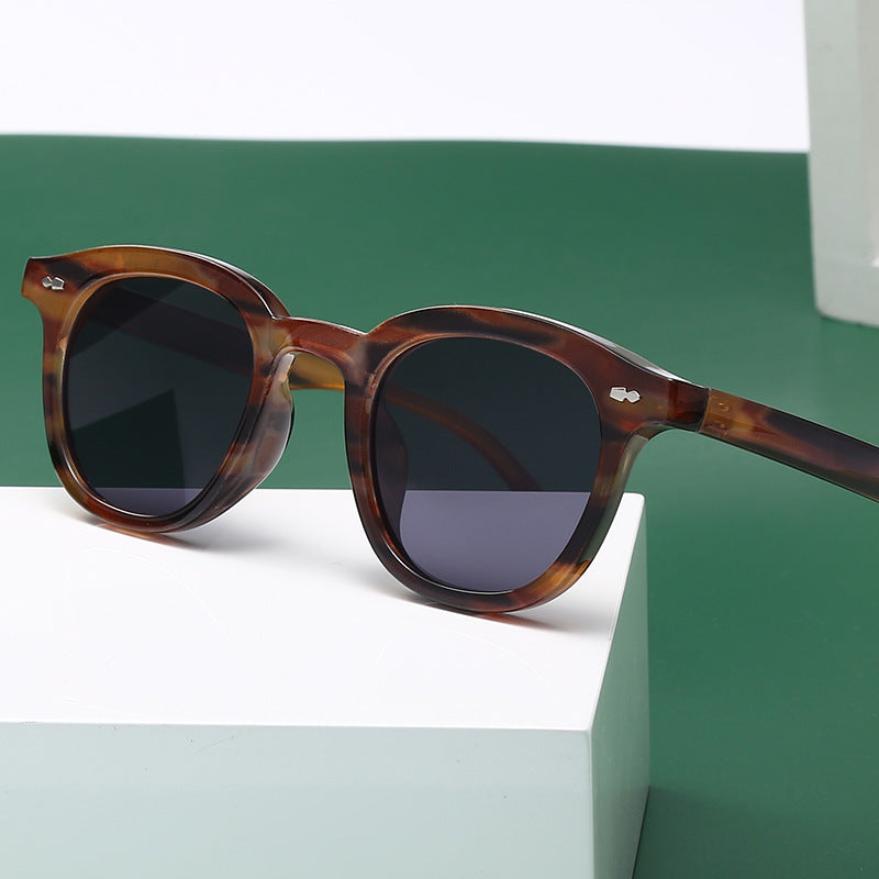 Round retro rice-stud fashionable sunglasses